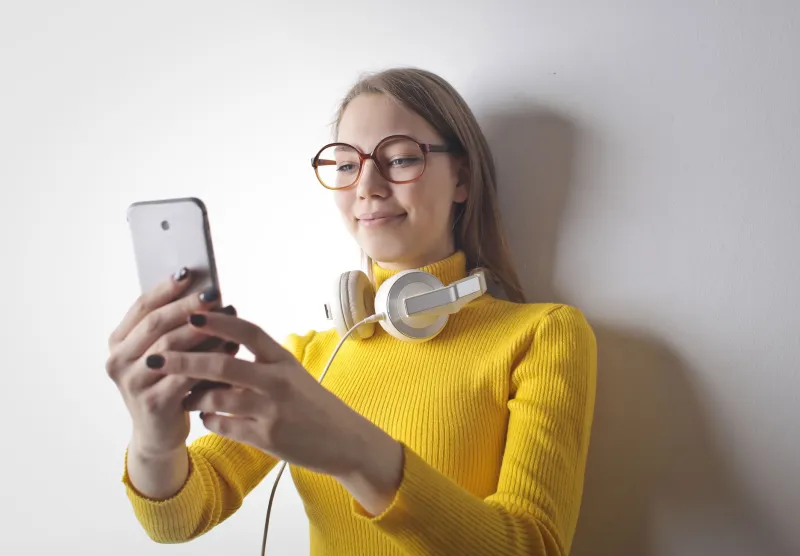 Viral on Their Turf, Broke on Yours: How a Smart Bio Link Turns Platform Clout Into Real Income